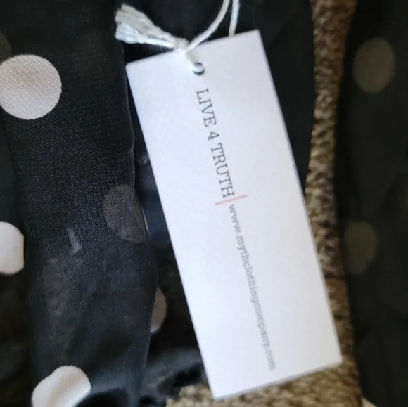 Black and White Off Shoulder Sheer Polka Dot Top Juniors Sz Large New! - Picture 2 of 3